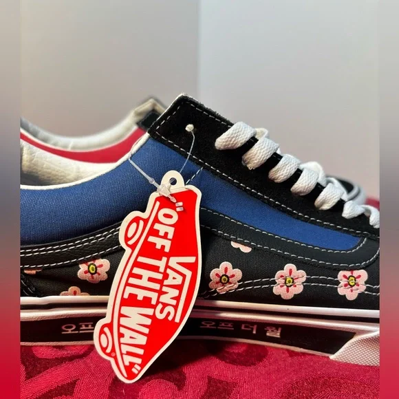 Vans Old Skool Korean Typography Sneaker Shoes Mens Size 11 NWT